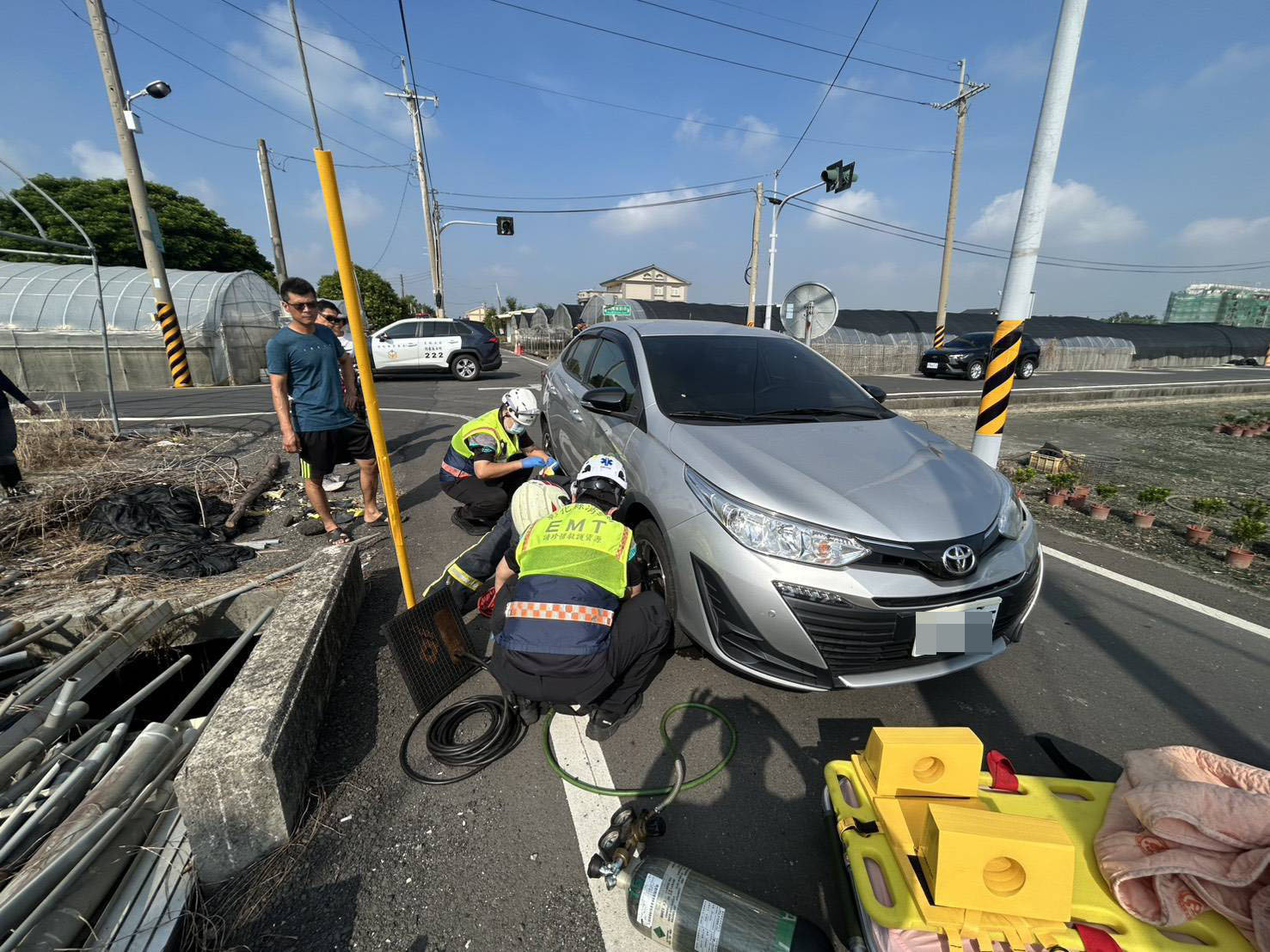 永靖巷口驚傳死亡車禍！79歲婦人被壓車底　搶救不治 - https://www.watchmedia01.com