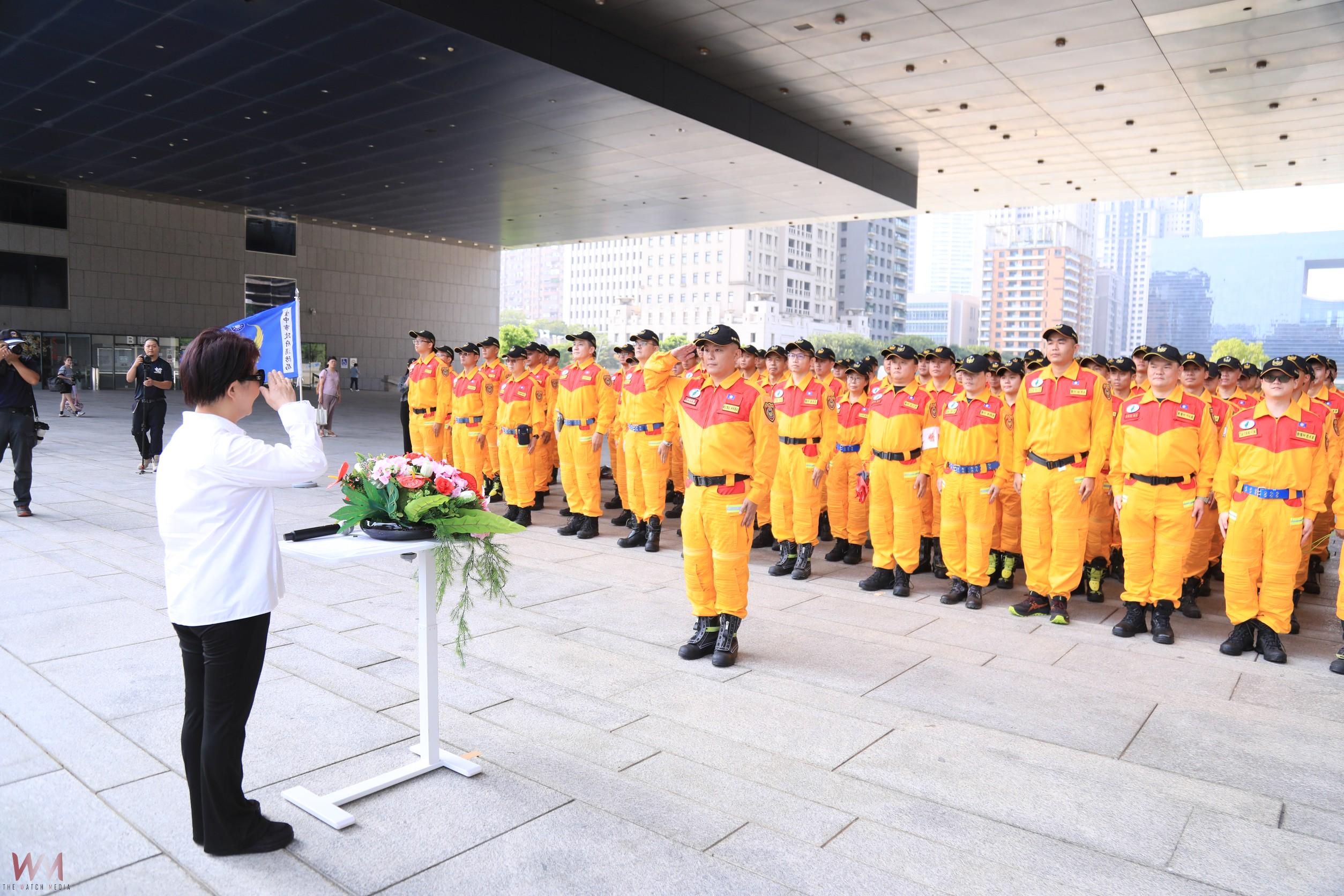 台中市特搜隊挑戰重型檢測認證　盧秀燕授旗勉勵：提升救援量能、守護市民 - https://www.watchmedia01.com