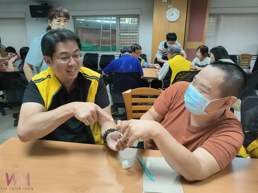  彰化慈愛教養院受贈更新設備 中華存善慢飛天使關懷協會與台中黎明扶輪社攜手獻愛心 - https://www.watchmedia01.com