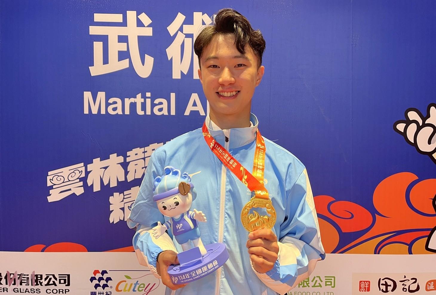 曾家弘氣定神閒展柔中帶剛　勇奪太極拳太極劍雙項金牌 - https://www.watchmedia01.com