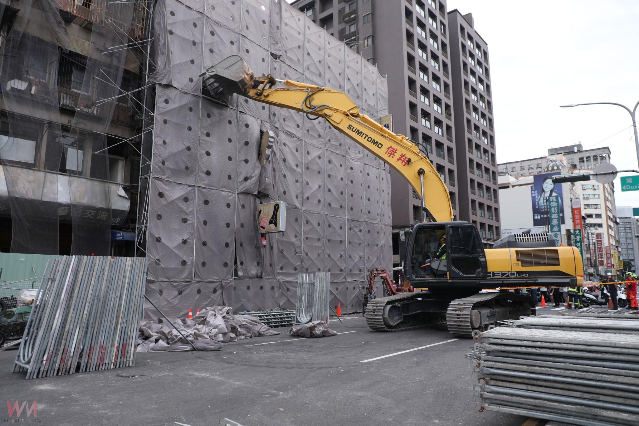 中央市場鷹架倒塌　中市府勒令停工依法開罰18萬元 - https://www.watchmedia01.com