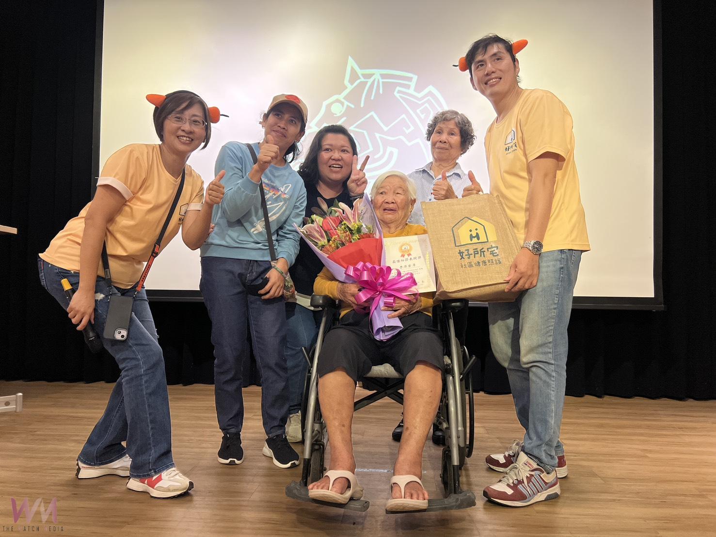 銀髮畫筆描繪心內好所在 居家醫療化作生活藝術 - https://www.watchmedia01.com