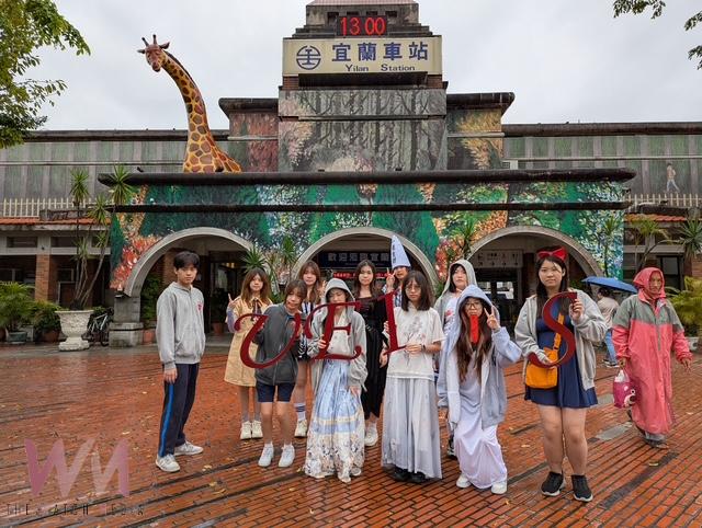 (有影片)/慶祝萬聖節 聯合國際實驗教育機構UEIS宜蘭快閃演出 - https://www.watchmedia01.com