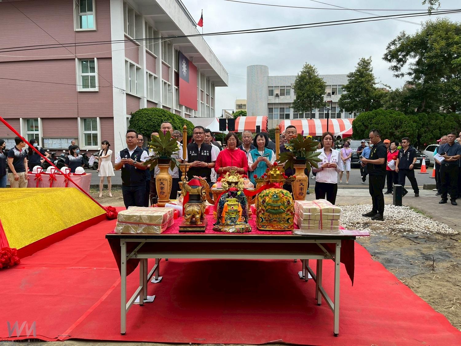 長照與社區共榮 民雄中樂及東榮聯合活動中心動土  - https://www.watchmedia01.com