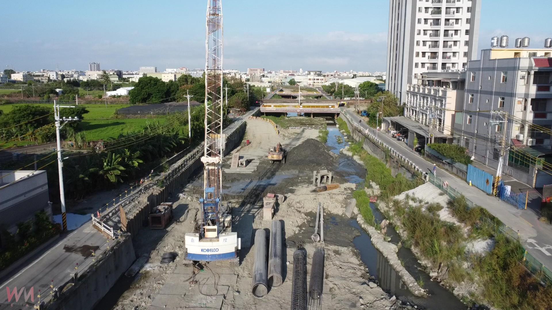 (有影片)/大埔截水溝路面落差 縣議員陳銌銌要縣府承諾設坡道銜接 - https://www.watchmedia01.com