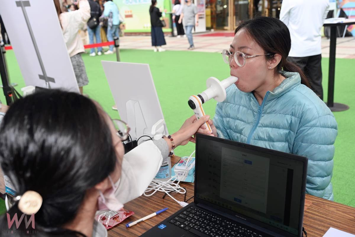 2025世界肺阻塞日　全民登階挑戰檢測肺功能 醫籲：咳、痰、喘逾3週速就醫 - https://www.watchmedia01.com