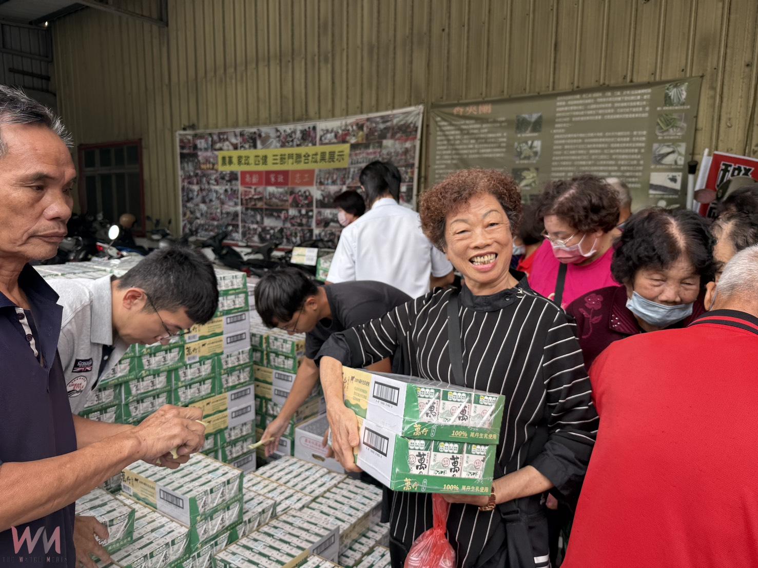 (有影片)/幸福滿滿!二林農會發送國產牛乳 支持長者健康 - https://www.watchmedia01.com