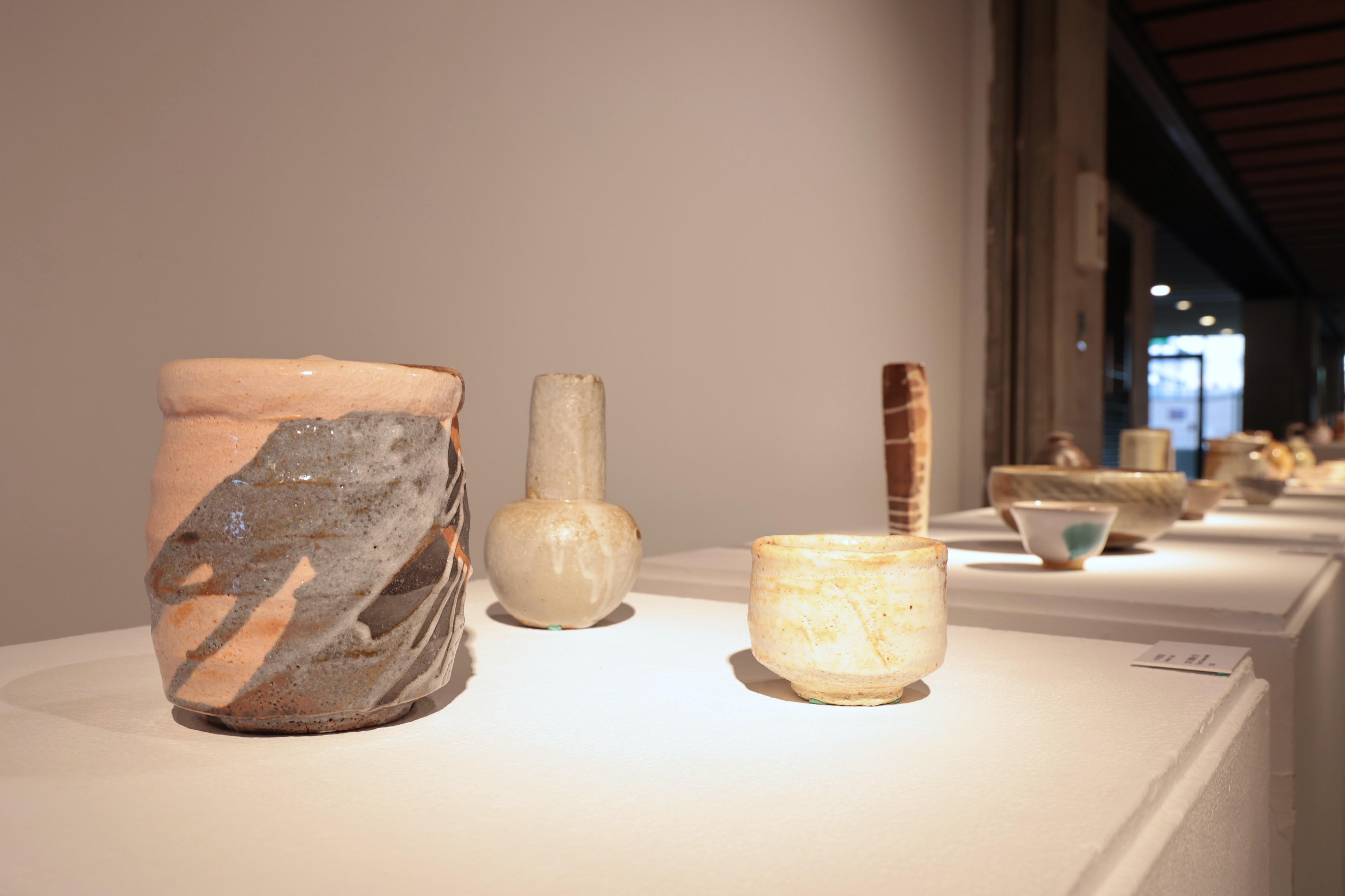 日本陶藝家小木曽教彥展現職人手感 43組日本茶道器物陶博館展出 - https://www.watchmedia01.com