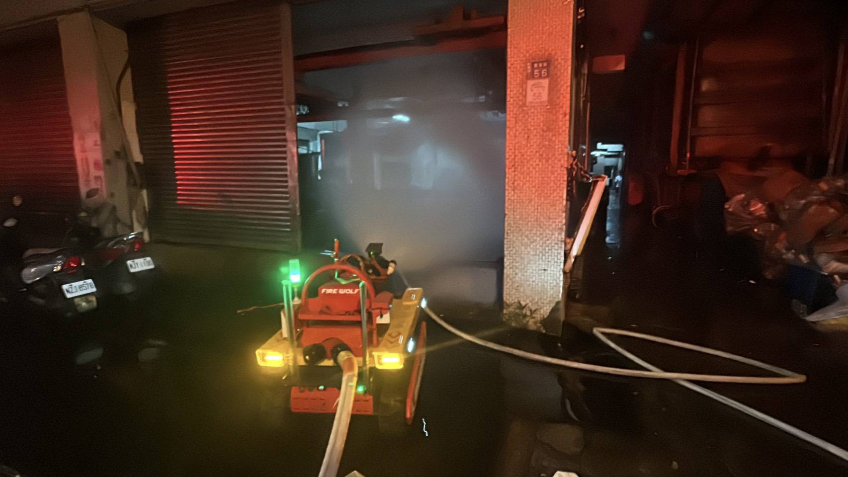 蘇澳冷凍食品工廠氨氣外洩 宜蘭縣消防局出動消防機器人拉水線 - https://www.watchmedia01.com