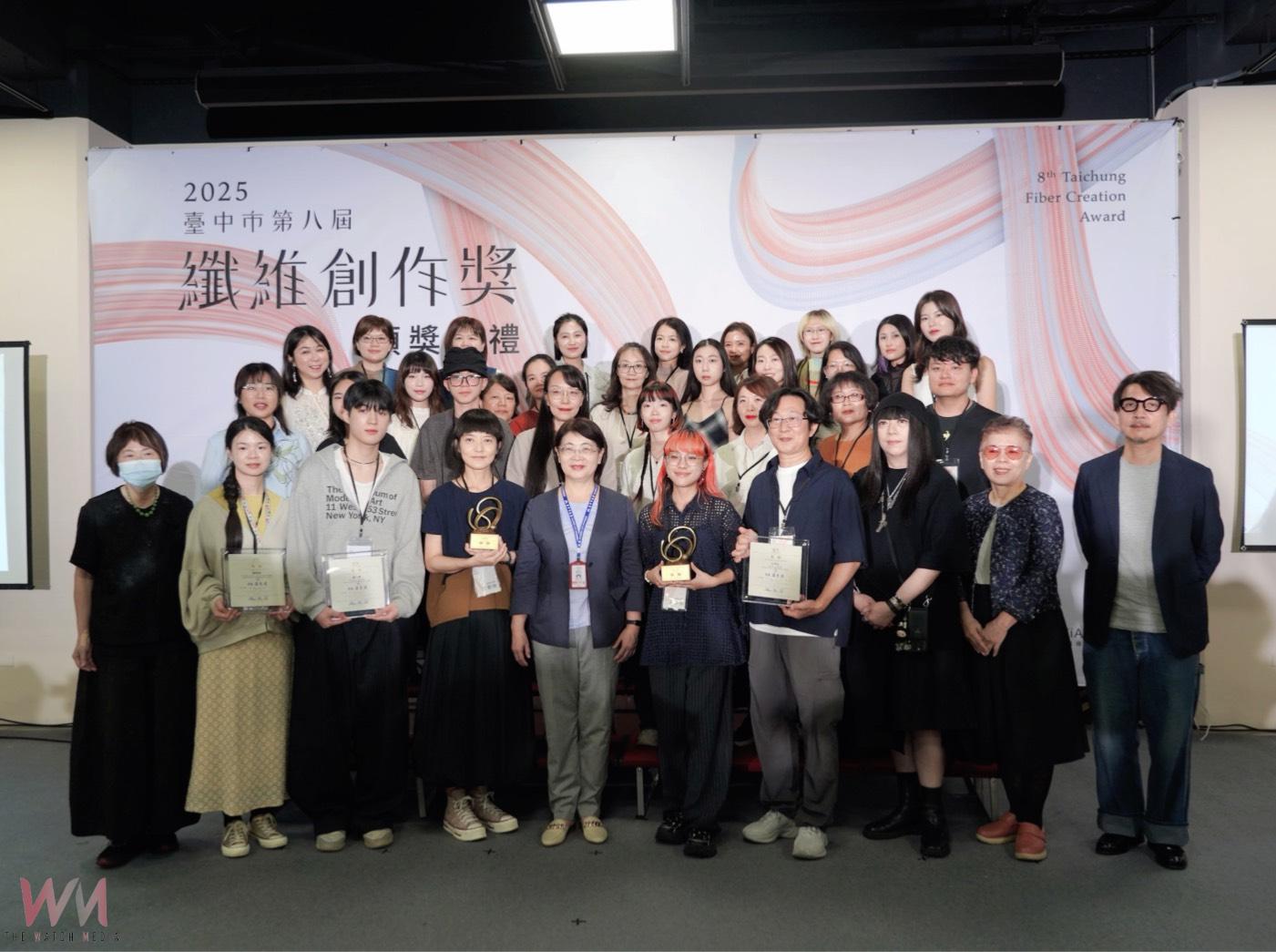 台中市第八屆纖創獎盛大頒獎　香港藝術家熱熔膠創作巧思奪藝術類首獎 - https://www.watchmedia01.com