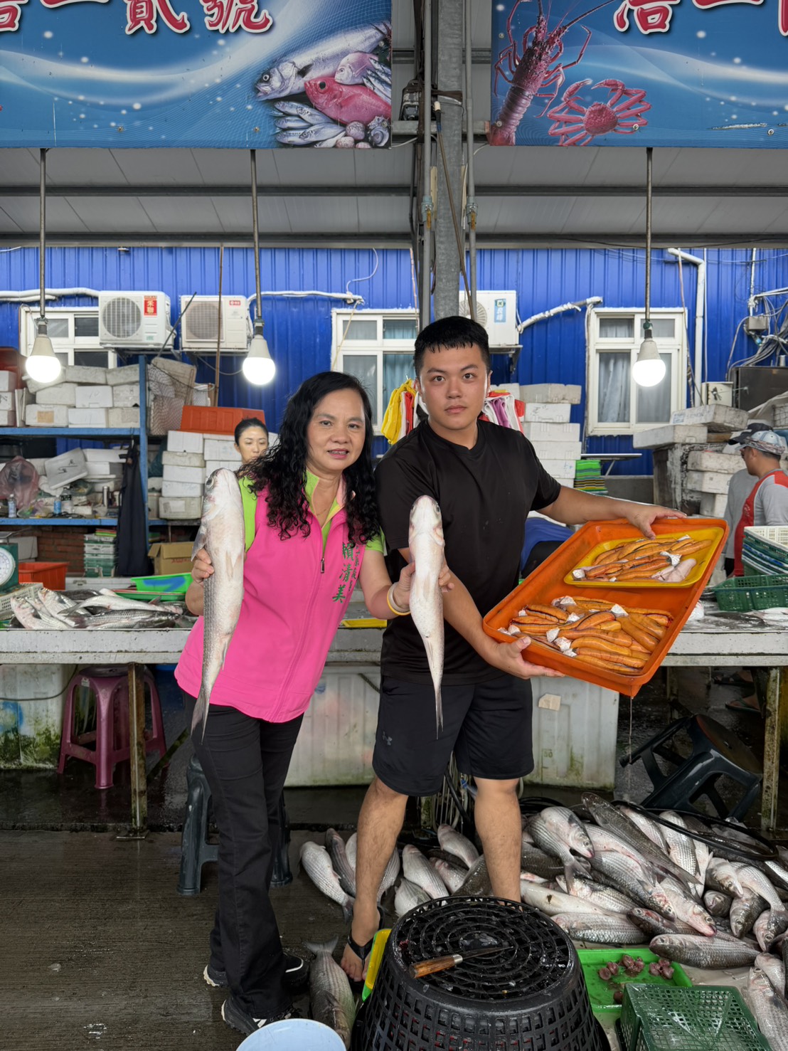 （有影片）／先頭烏報到！線西塭仔港老饕排隊搶「烏金」 - https://www.watchmedia01.com