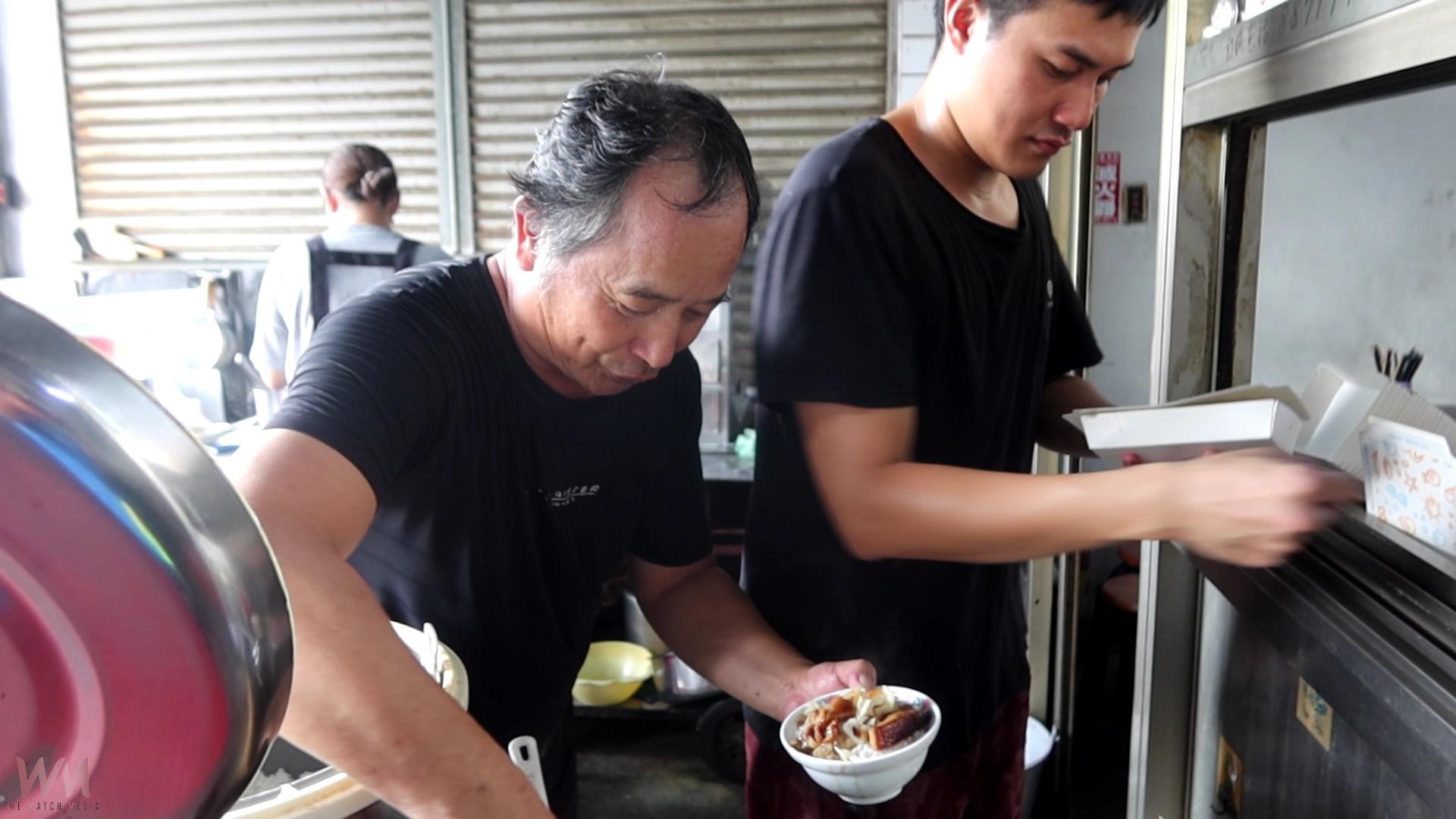 （有影片）／禁宰令解除　肉圓、爌肉飯活豬解禁　民眾排隊搶鮮 - https://www.watchmedia01.com