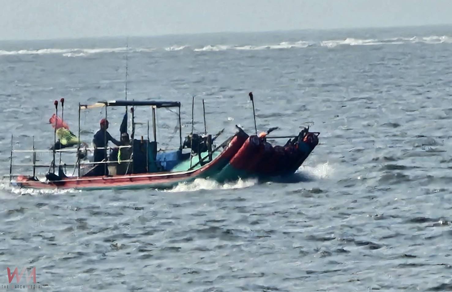 許厝寮海巡哨即時發現翻覆漁船 結合友漁民協力救回船員 - https://www.watchmedia01.com