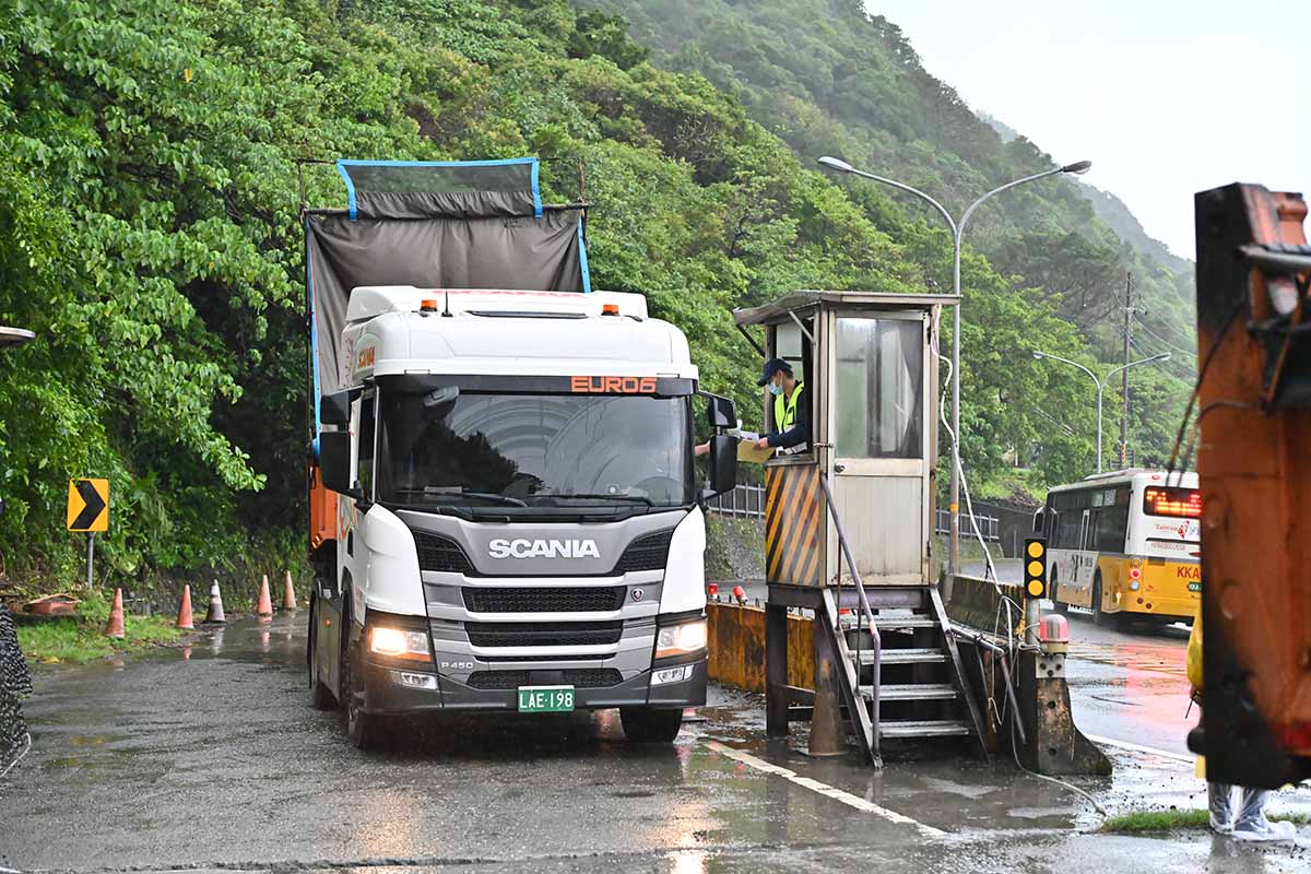 防止砂石車違規 宜縣將於三縣境入口設置「車牌辨識系統」 - https://www.watchmedia01.com