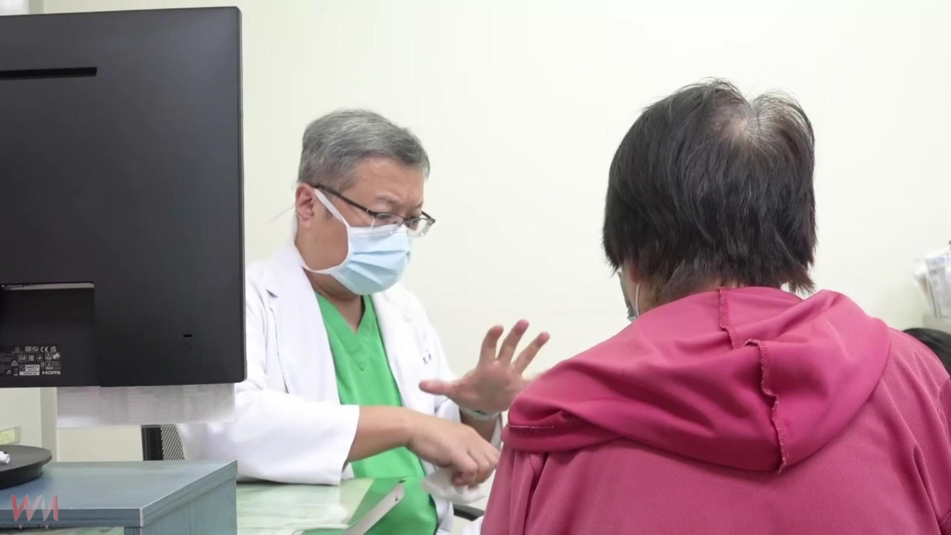 (有影片)/偏鄉長輩口中的「小耳醫師」 王守吉榮獲資深典範醫師獎 - https://www.watchmedia01.com