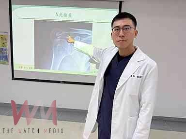 右手痛到無法舉起　嘗試體外震波治療 回工作崗位輕鬆操刀設計髮型 - https://www.watchmedia01.com