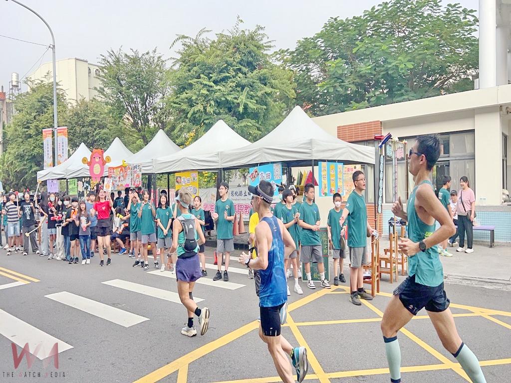 上萬跑者齊聚米倉小鎮　田中馬拉松以熱情加油團打響城市名氣 - https://www.watchmedia01.com