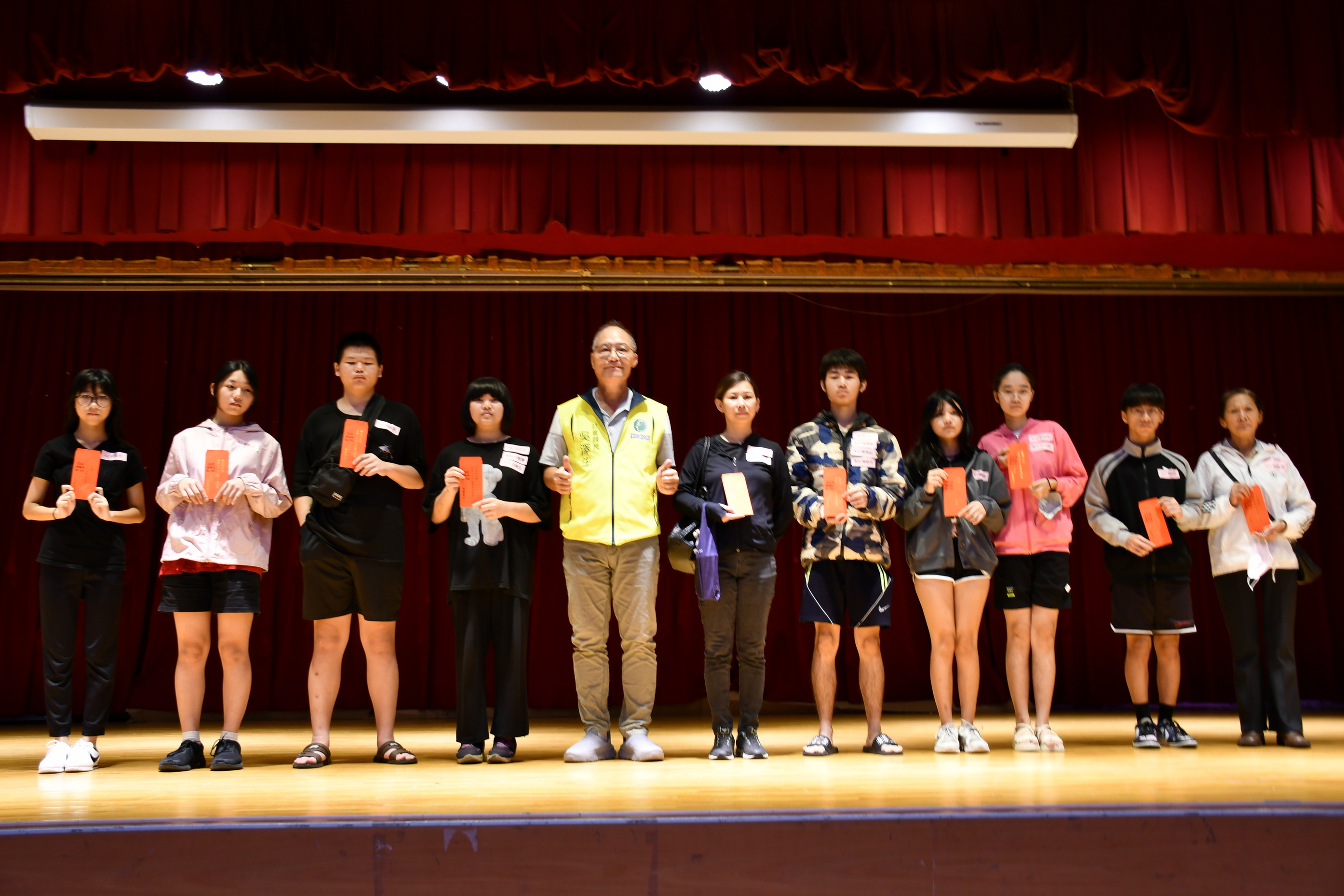 「窮不能窮教育!」彰化市低收子女每人補助2千5到2萬 - https://www.watchmedia01.com