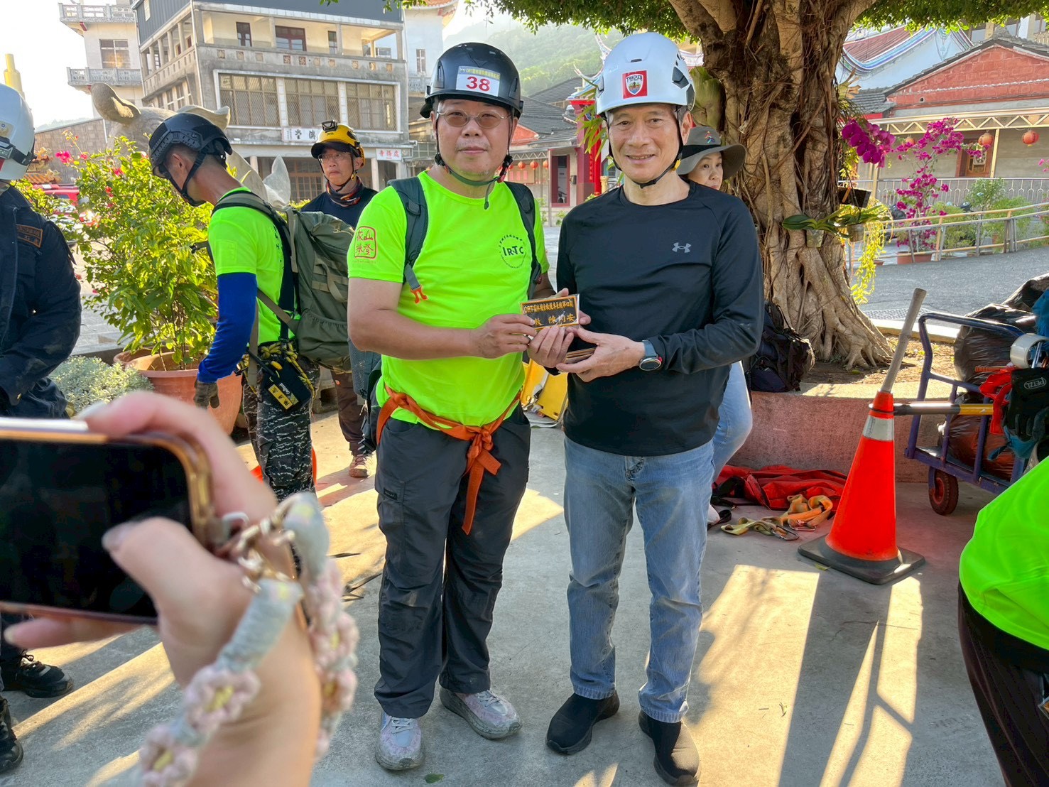 三位重量級貴賓勇闖柴山叢林!邱議瑩、李永得、陳美雅親演受困者 用行動支持《ORT搜索救援訓練》、為高雄淺山安全把關 - https://www.watchmedia01.com