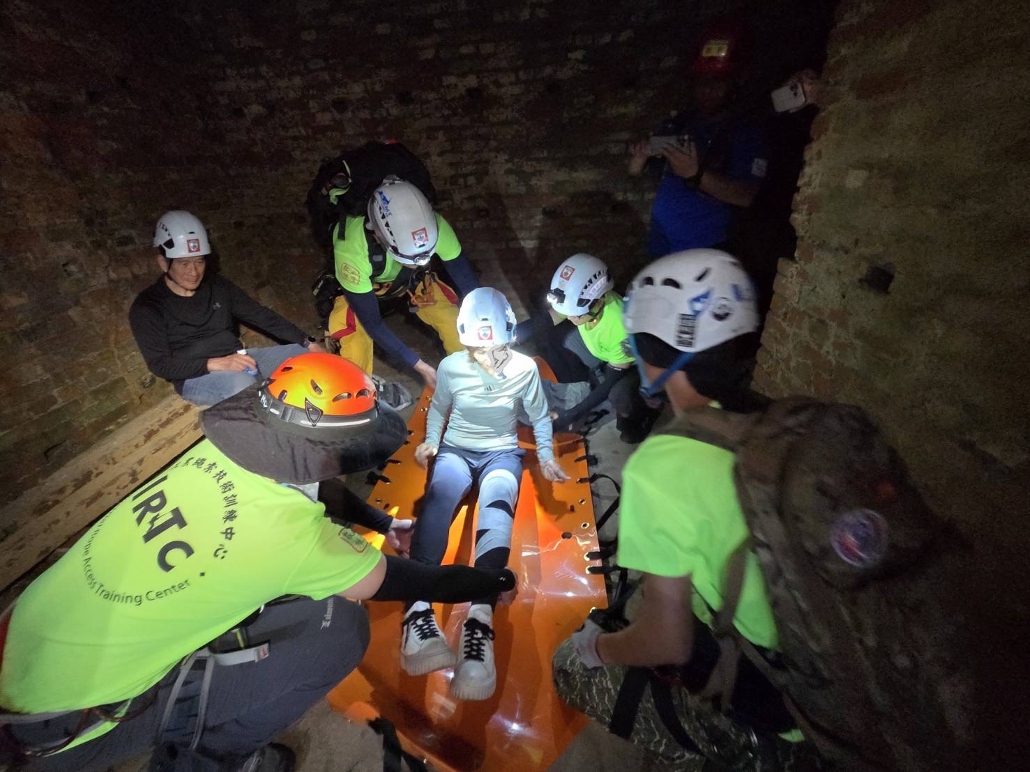 三位重量級貴賓勇闖柴山叢林!邱議瑩、李永得、陳美雅親演受困者 用行動支持《ORT搜索救援訓練》、為高雄淺山安全把關 - https://www.watchmedia01.com