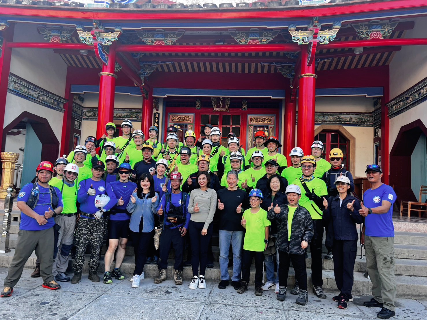 三位重量級貴賓勇闖柴山叢林!邱議瑩、李永得、陳美雅親演受困者 用行動支持《ORT搜索救援訓練》、為高雄淺山安全把關 - https://www.watchmedia01.com