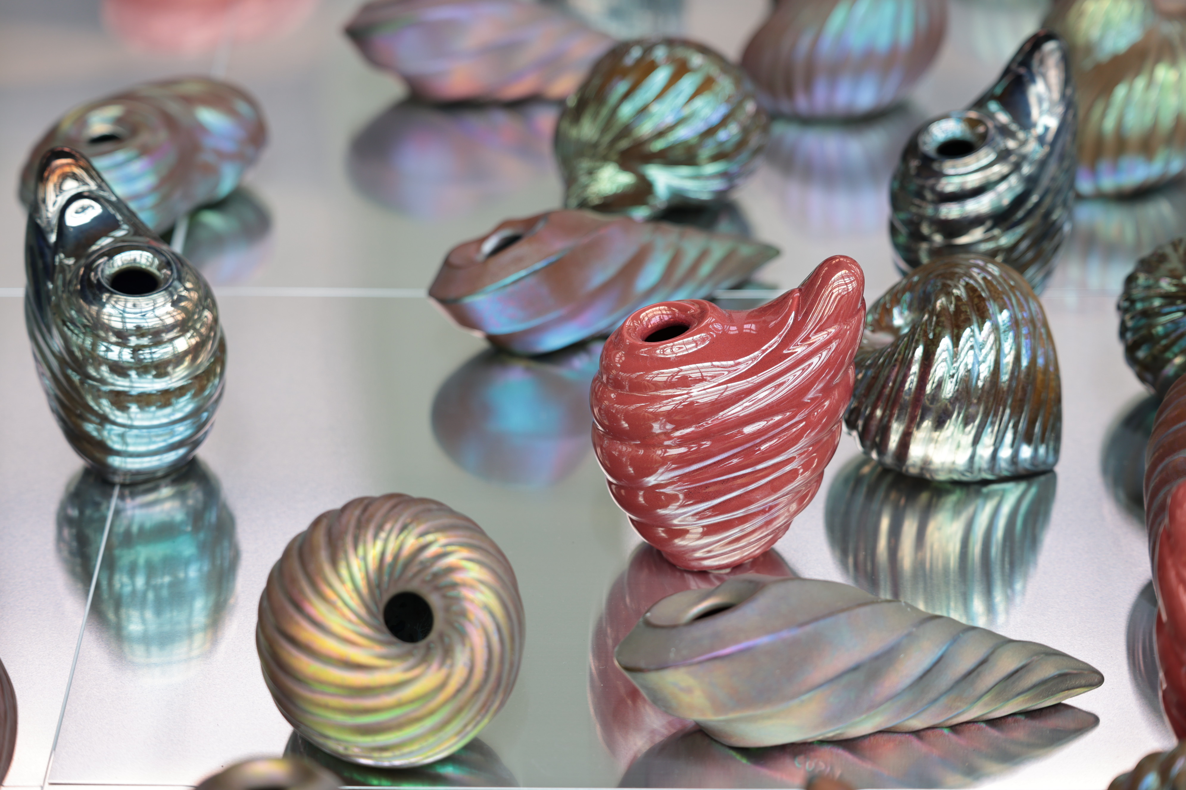 「殼居—烏列爾·卡斯皮個展」陶博館登場!漂浮的貝殼、閃耀的陶瓷超吸睛 - https://www.watchmedia01.com