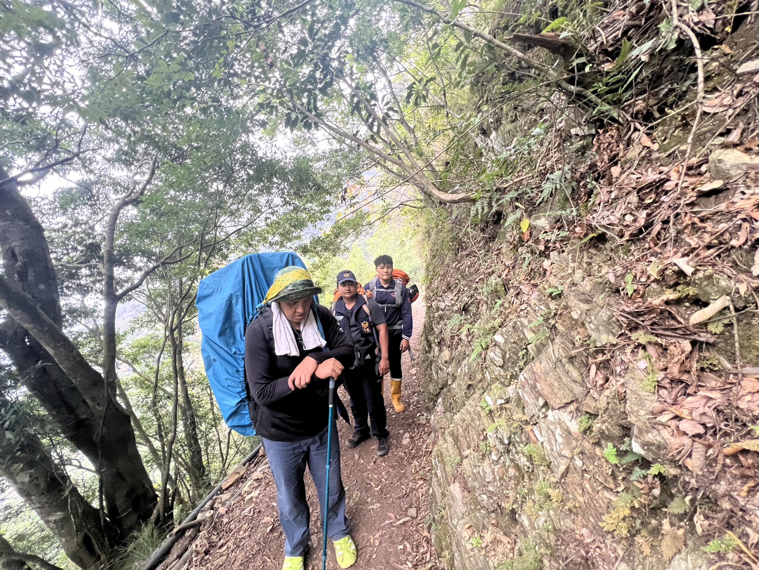 南投八通關古道山難搜救案 艱難環境下完成大體吊掛 - https://www.watchmedia01.com