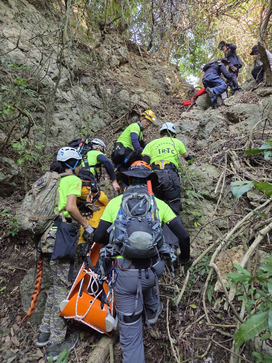 邱議瑩質詢柴壽山通訊死角：人民安全不能等 - https://www.watchmedia01.com