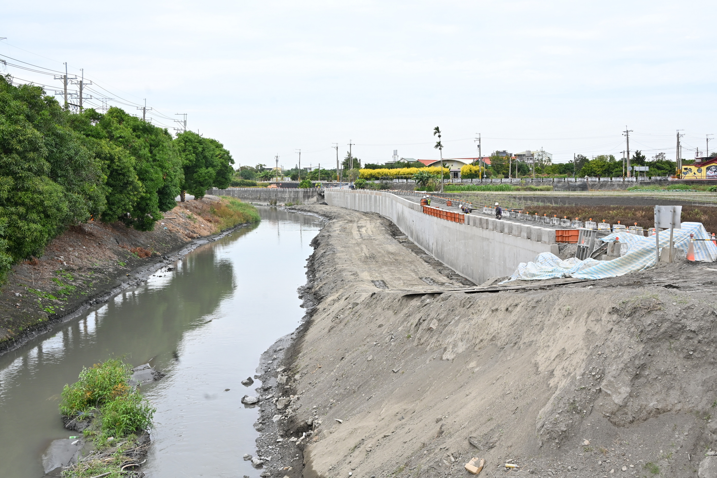 清水溪護岸受損嚴重　縣府啟動3,842萬復建工程強化防洪韌性 - https://www.watchmedia01.com