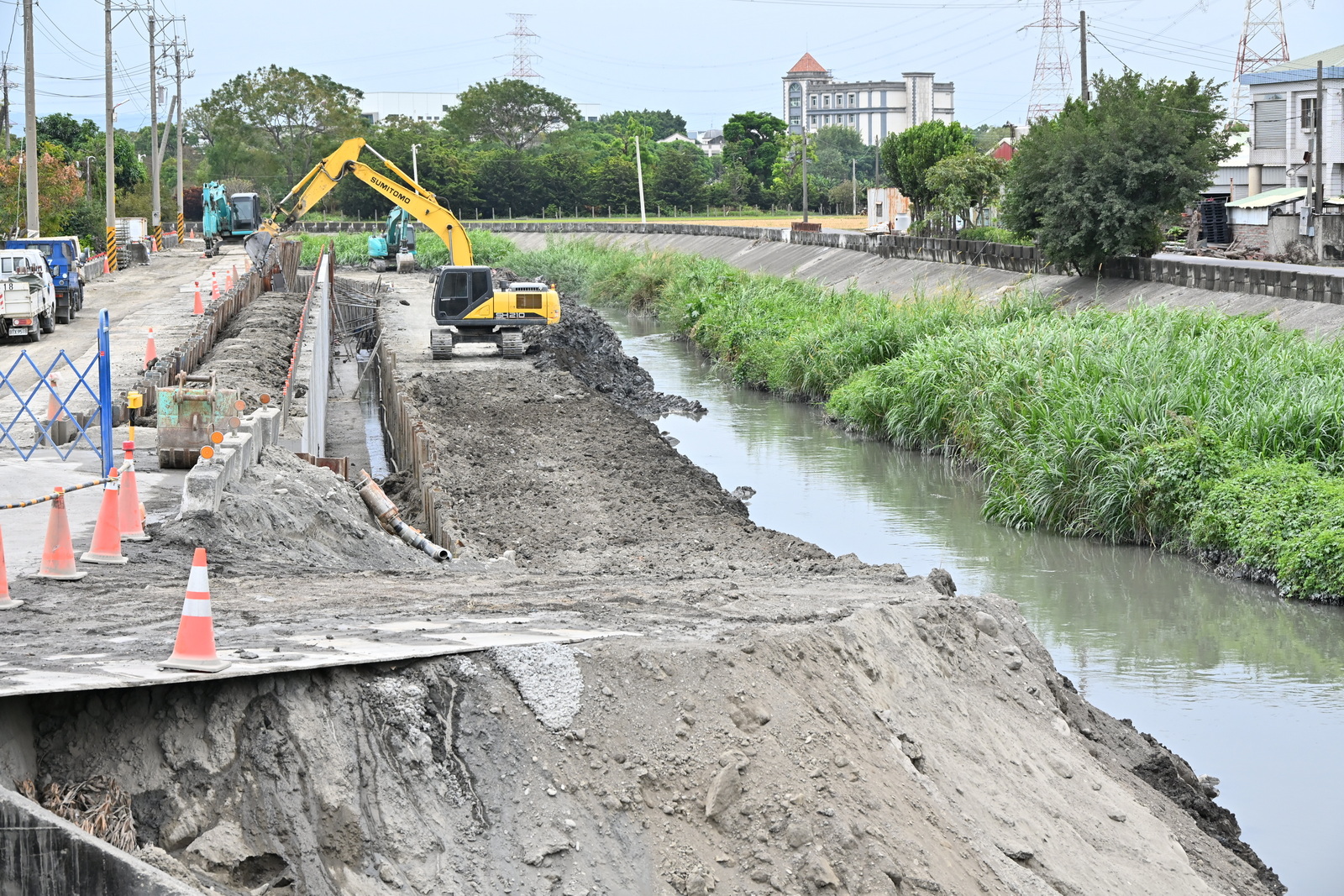 清水溪護岸受損嚴重　縣府啟動3,842萬復建工程強化防洪韌性 - https://www.watchmedia01.com