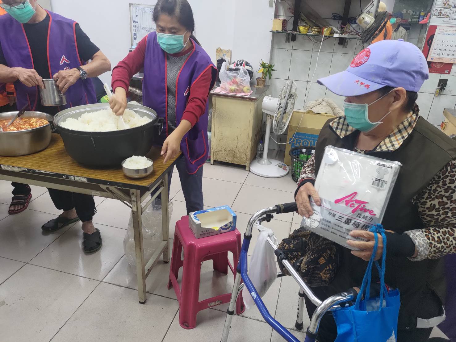 人安基金會彰化平安站提前送暖　保暖物資陪弱勢平安過冬 - https://www.watchmedia01.com