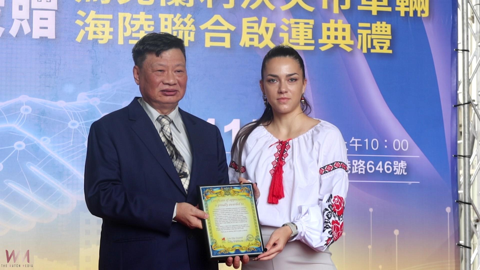 （有影片）／企業家白璨榮送出最後一批68輛救災車　援烏行動累計206輛 - https://www.watchmedia01.com