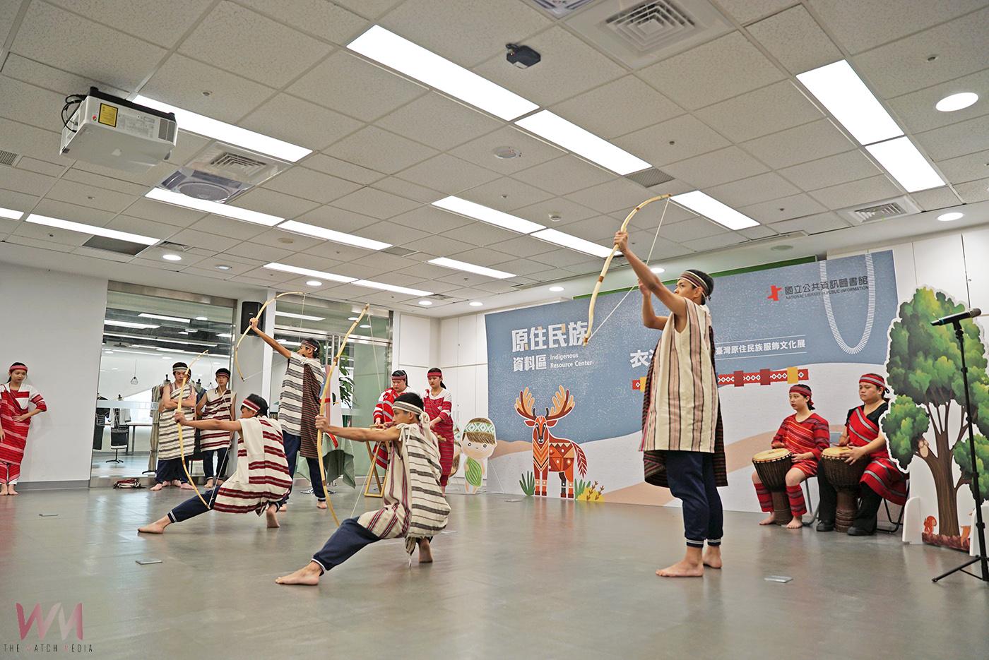 展現臺灣原住民族服飾工藝之美　國資圖打造新型態「原住民族資料區」登場 - https://www.watchmedia01.com