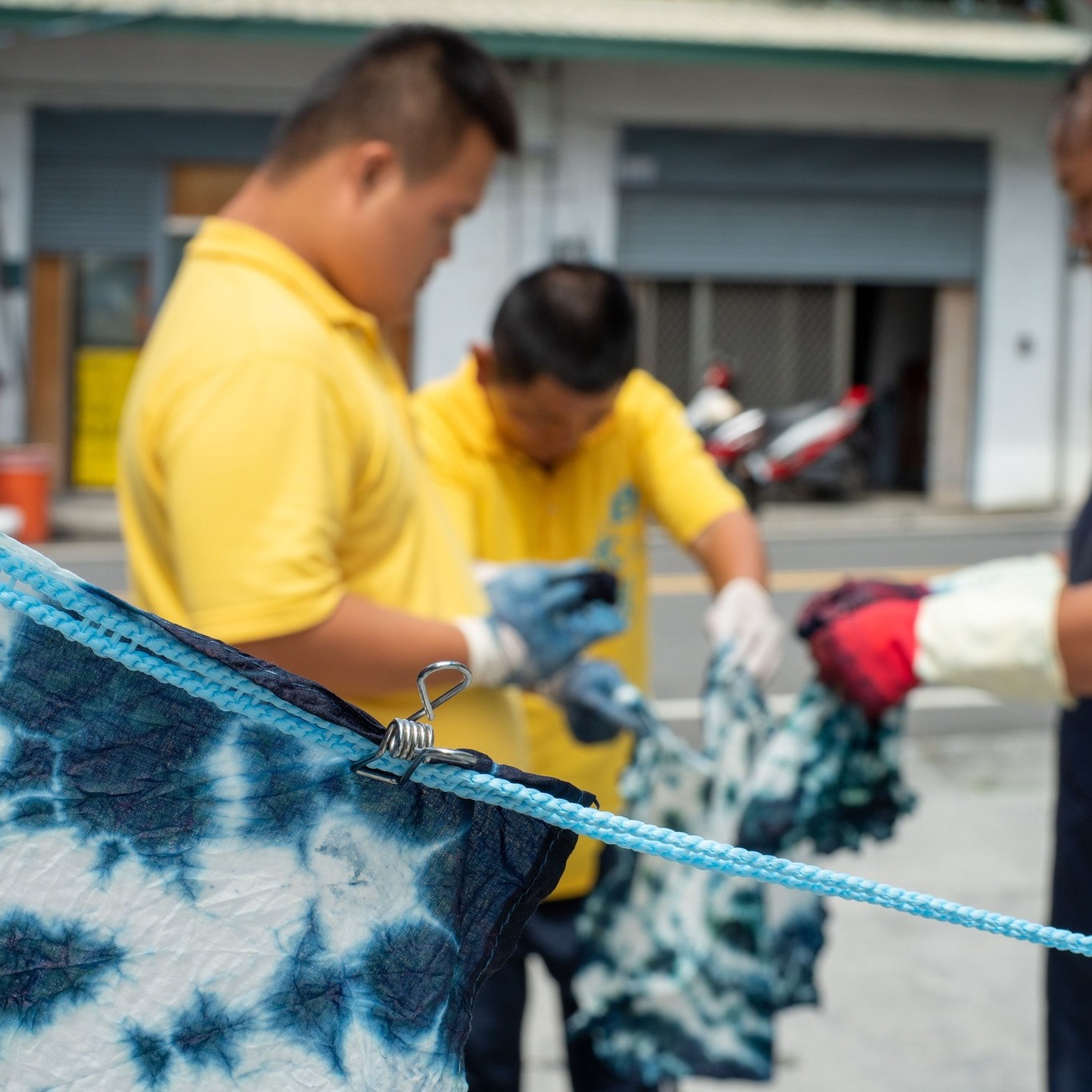 藍染抱枕、手工皂暖心義賣　頂新和德邀民眾支持弱勢 - https://www.watchmedia01.com