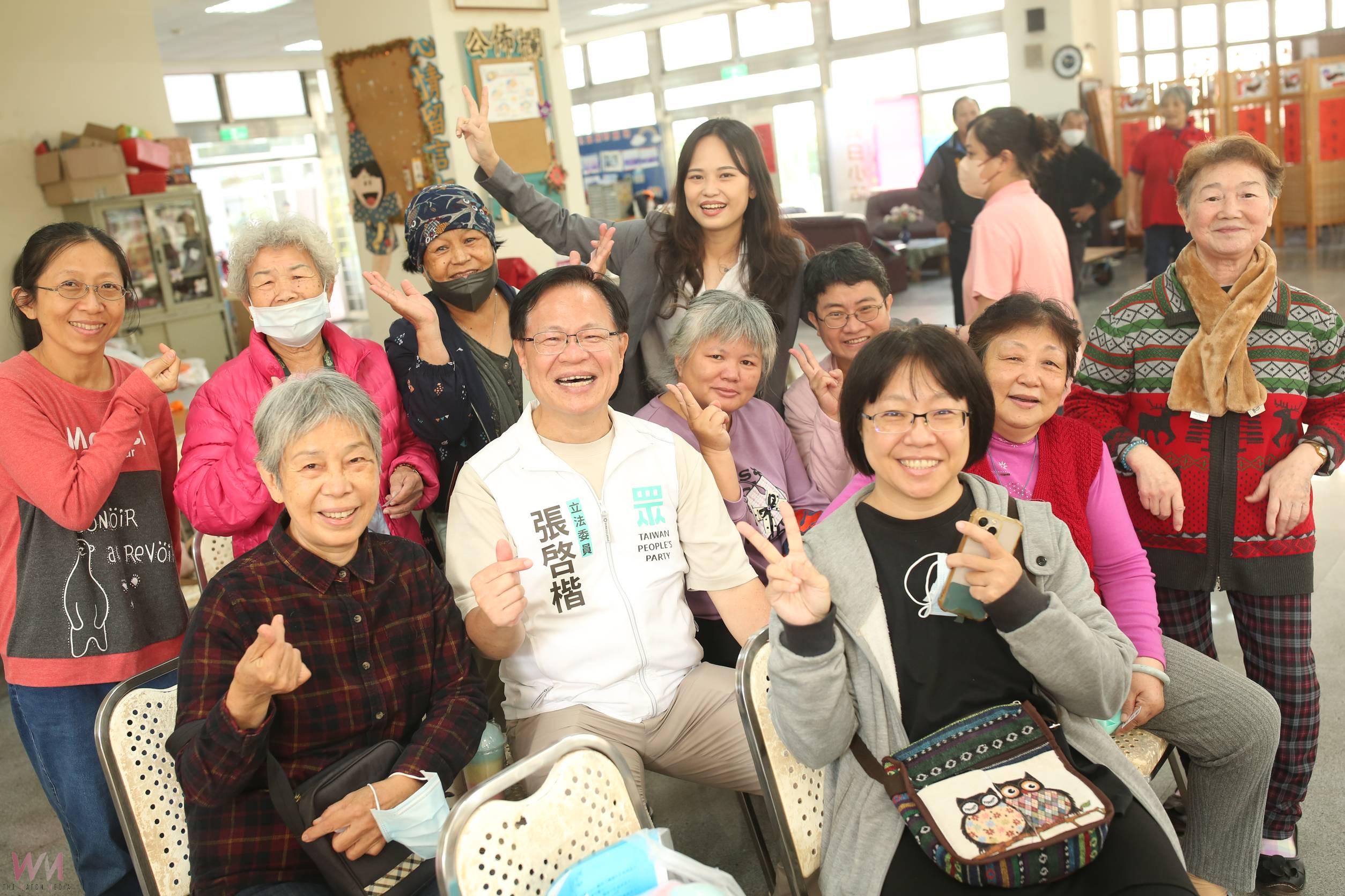 張啓楷關心嘉義市鄉親帶領舉辦「愛嘉義公益＋1」健康公益 提醒長輩健康保養安心迎冬 - https://www.watchmedia01.com