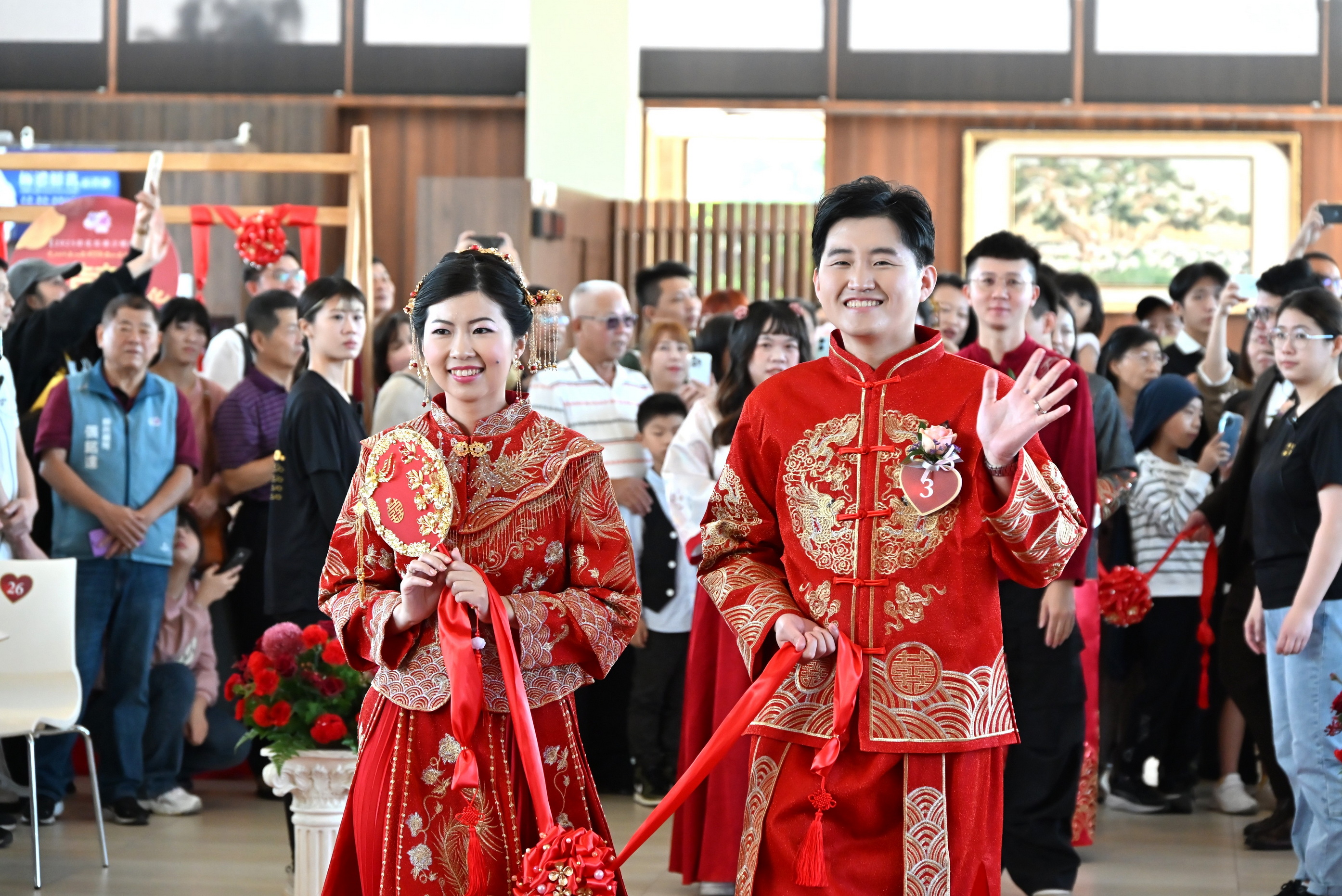 （有影片）／紅毯、禮鼓超吸睛！彰化42對新人在成美文化園喜嫁娶 - https://www.watchmedia01.com