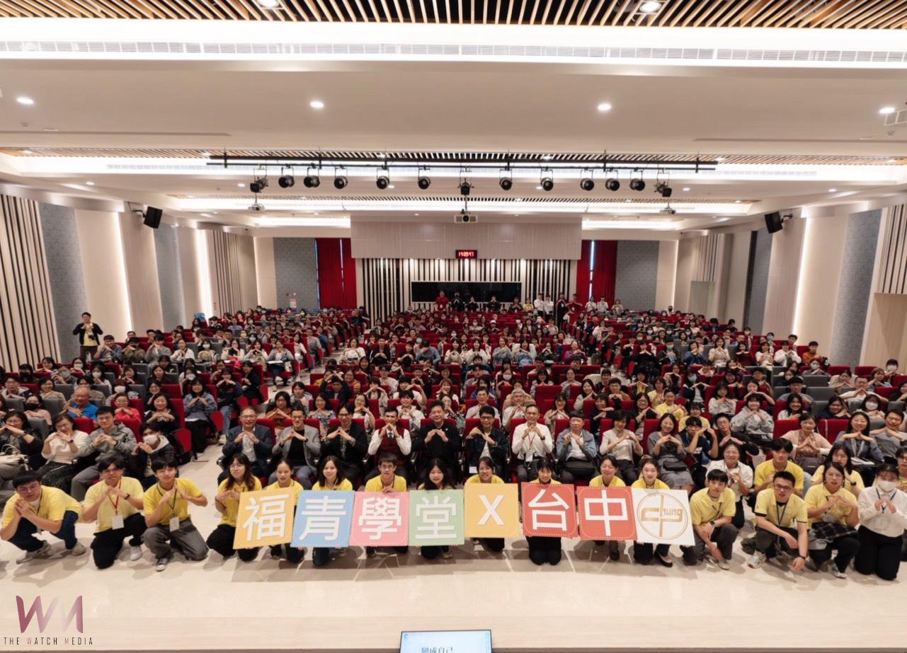 與作家深度互動 侯文詠受邀中山醫大開講:別讓世界框架你的人生抽屜 - https://www.watchmedia01.com