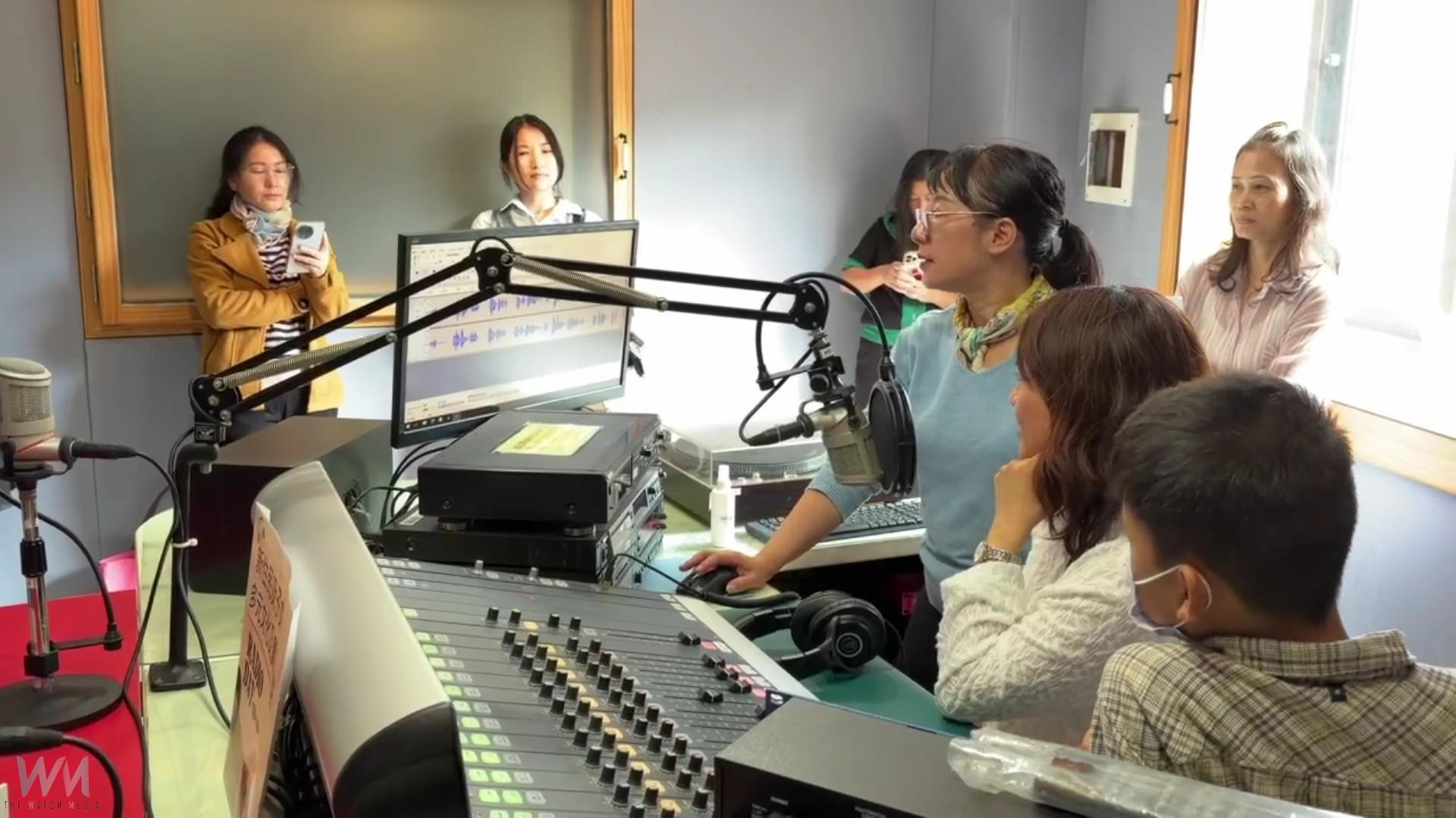 （有影片）／她用聲音說故事-梁金妮把思念與勇氣化作空中陪伴 - https://www.watchmedia01.com