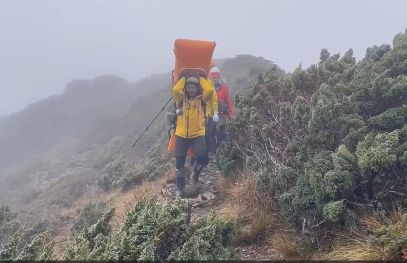 快訊／經4日艱困搜救　高雄市消防局尋獲玉山後四峰失聯登山客 - https://www.watchmedia01.com