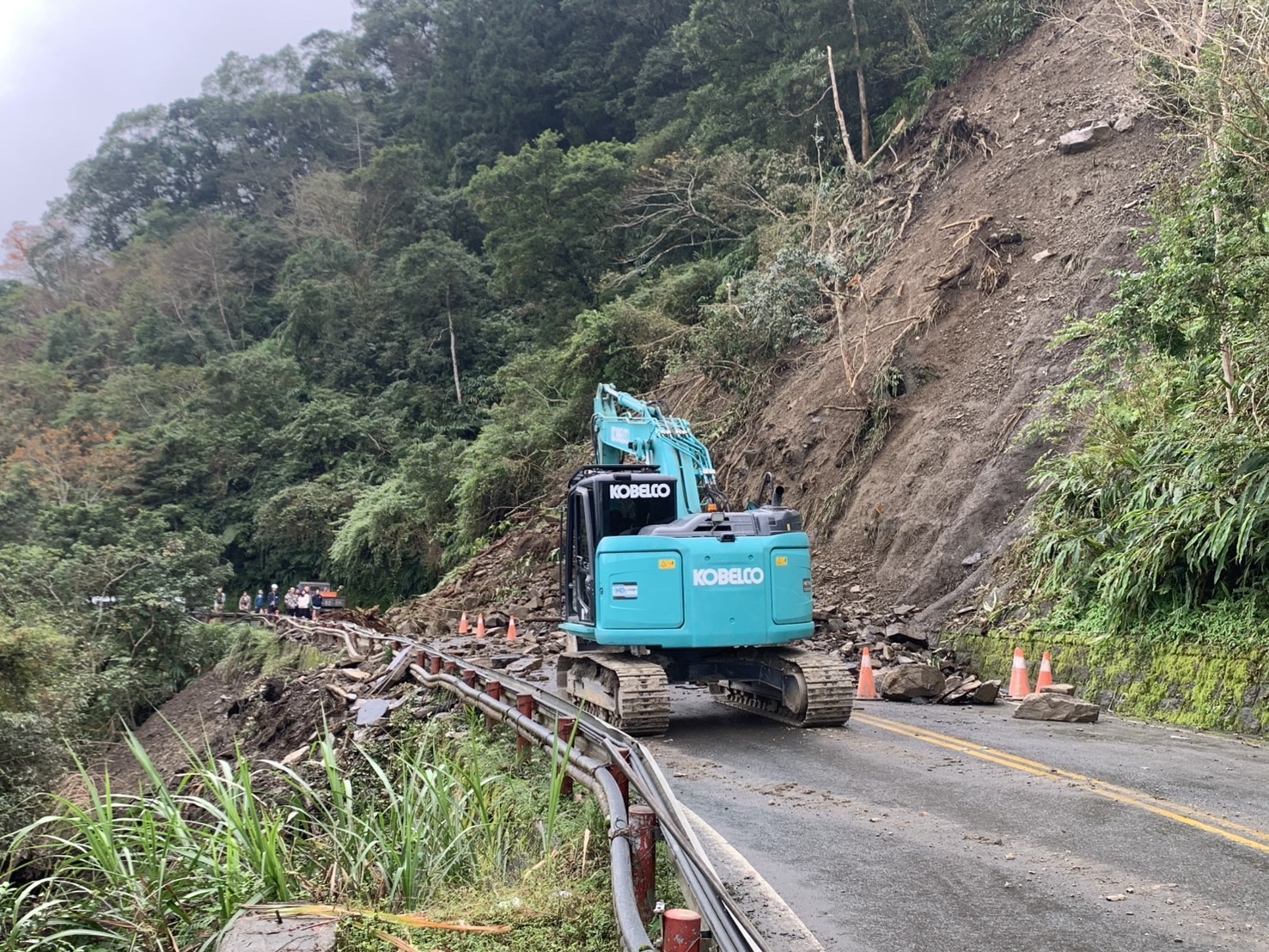 太平山宜專一線落石交通中斷 預計明（3）日10點恢復通行 - https://www.watchmedia01.com