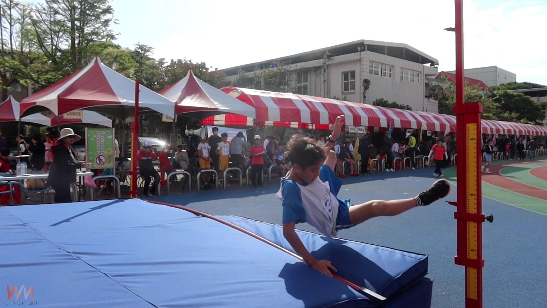 （有影片）／彰化市國小田徑錦標賽熱力開跑　270名小將奔馳競技場 - https://www.watchmedia01.com