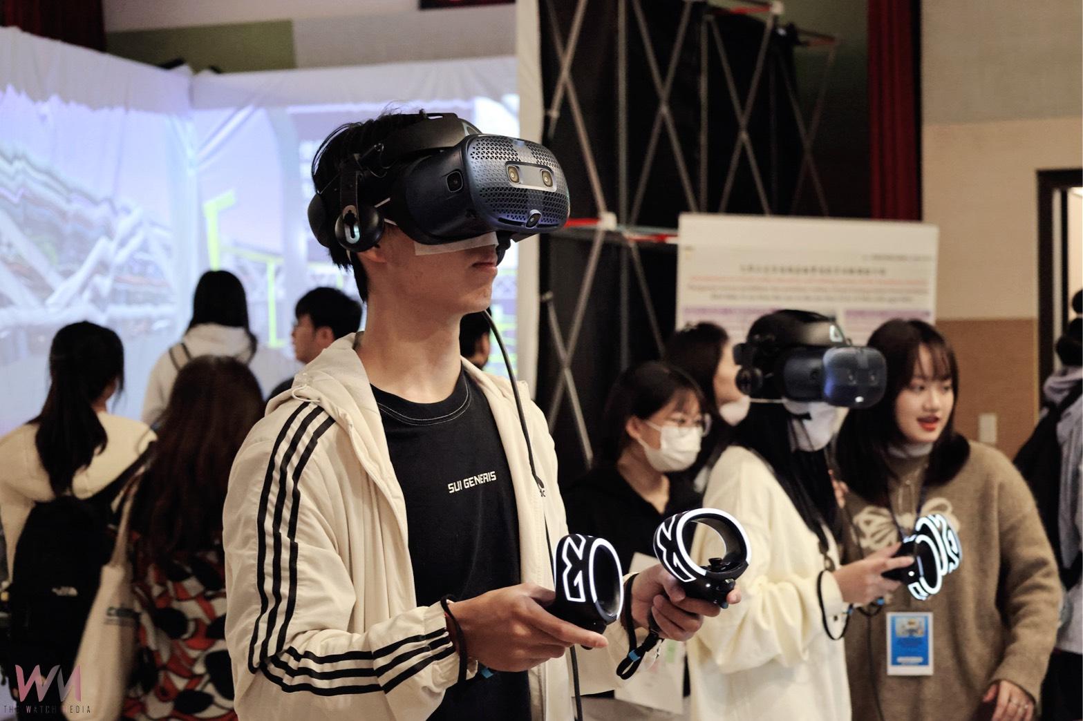 中山醫大集結中部五校師生與勞研所　以VR共同推動防災教育 - https://www.watchmedia01.com