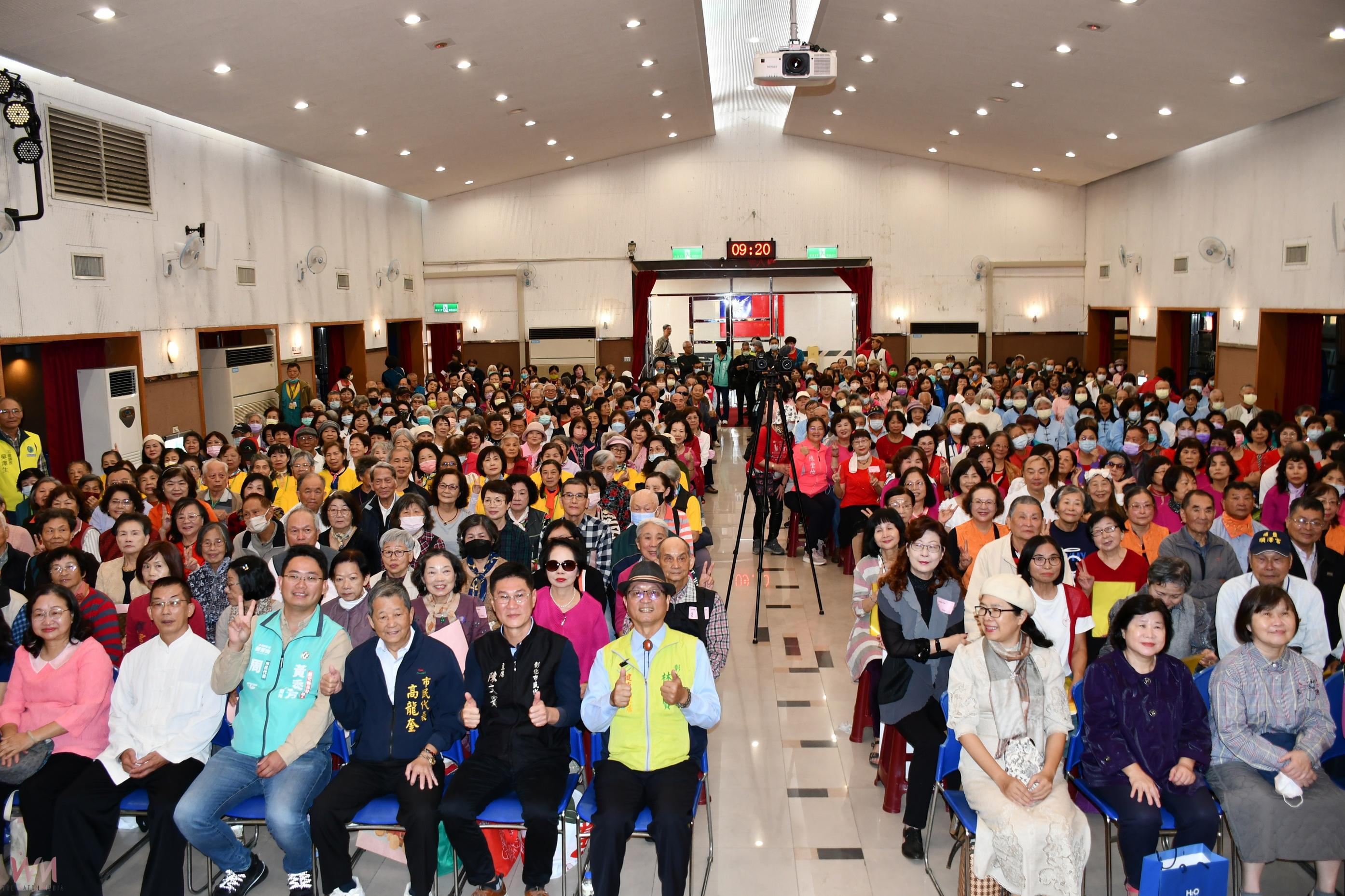 （有影片）／長青大學結業熱鬧登場　林世賢：活到老、學到老最美力量 - https://www.watchmedia01.com