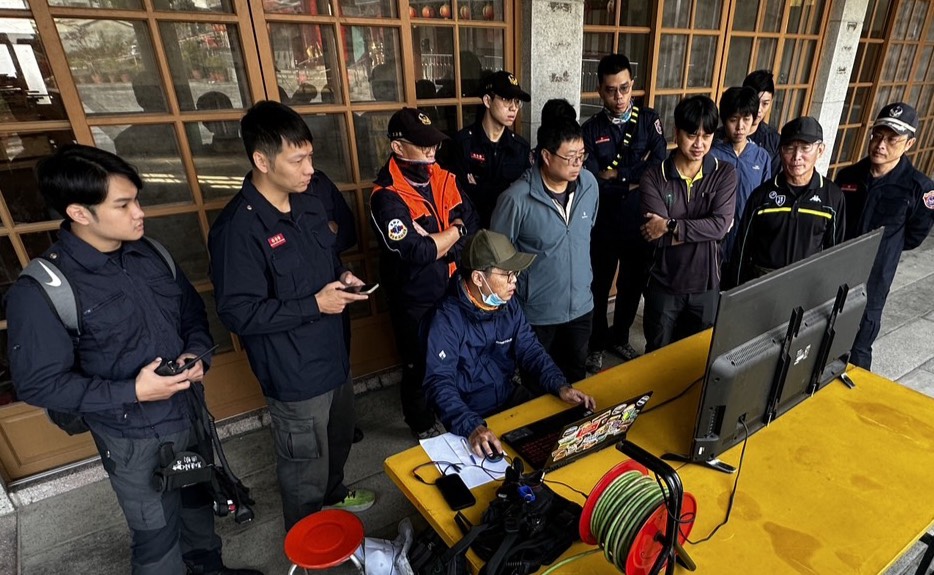 柴壽山「探勘達人」神隱 17 天!邱議瑩急赴搜救中心:理解家屬焦急、感謝搜救人員不放棄 - https://www.watchmedia01.com