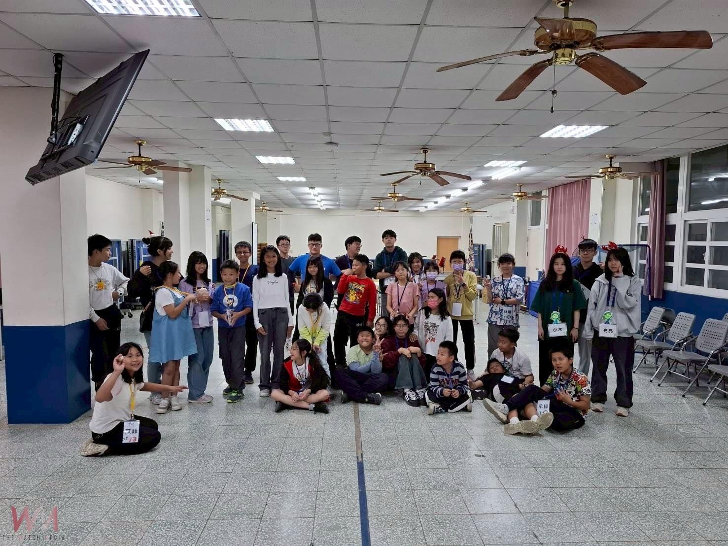 (有影片)/逢甲大學志工舉辦科學實驗育樂營 學童動手探索樂學科學 - https://www.watchmedia01.com