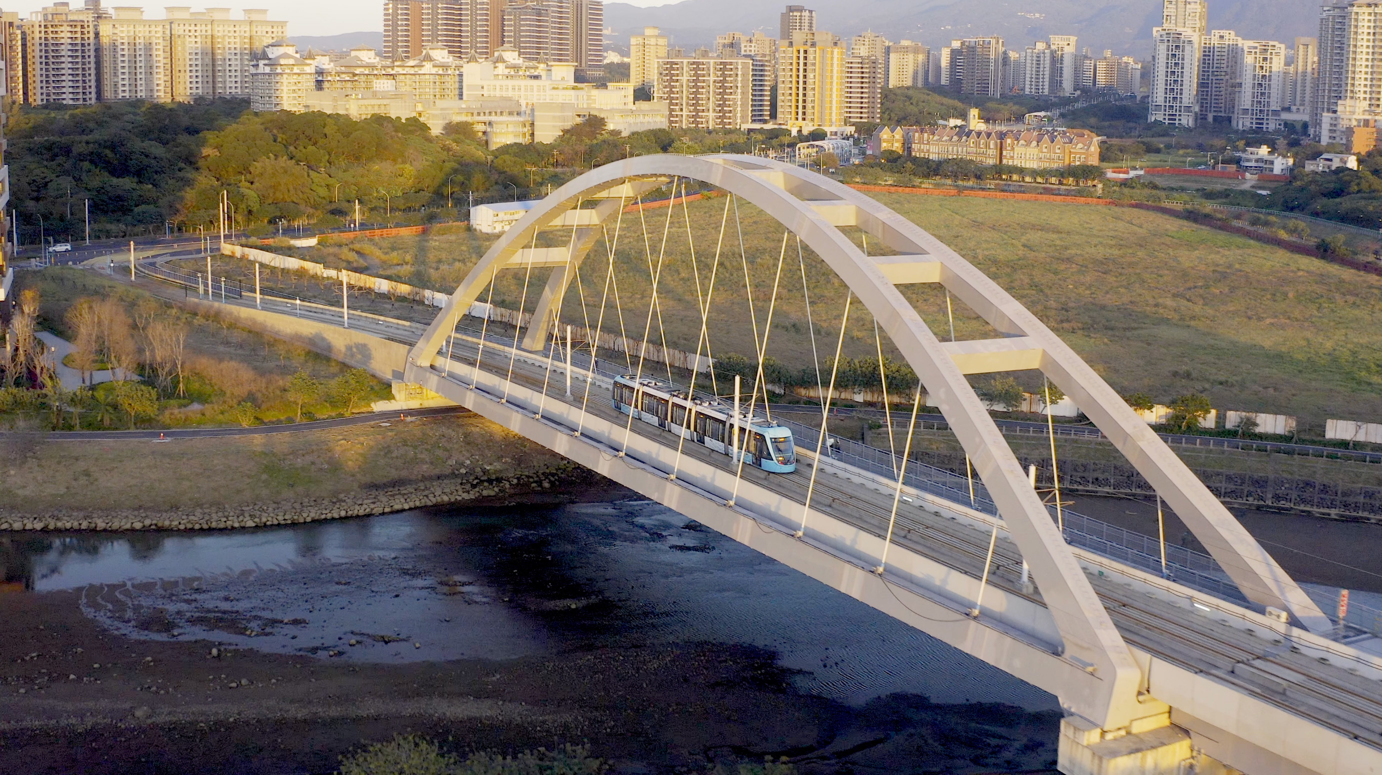 新北捷運日運量逼近10萬大關 最高成長幅度達三成創歷史新高 - https://www.watchmedia01.com