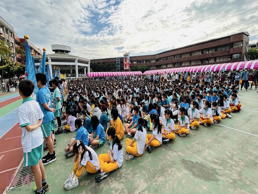 員林國小校慶大賀禮 校友陳昭吟、黃志超以父母之名捐贈500萬元教育基金