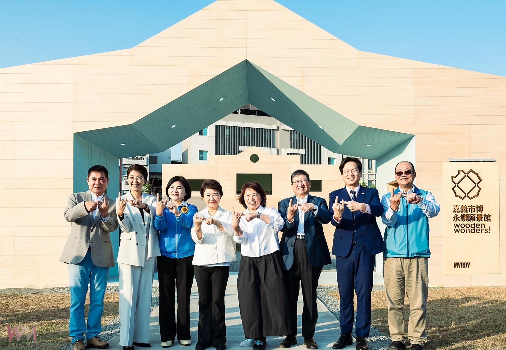 嘉義市政府力推「320+1 嘉義市城市博覽會」,前3天即湧入超過55萬人次到場共襄盛舉,參與的民眾好評不斷的熱烈響應。(圖/嘉義市政府提供)