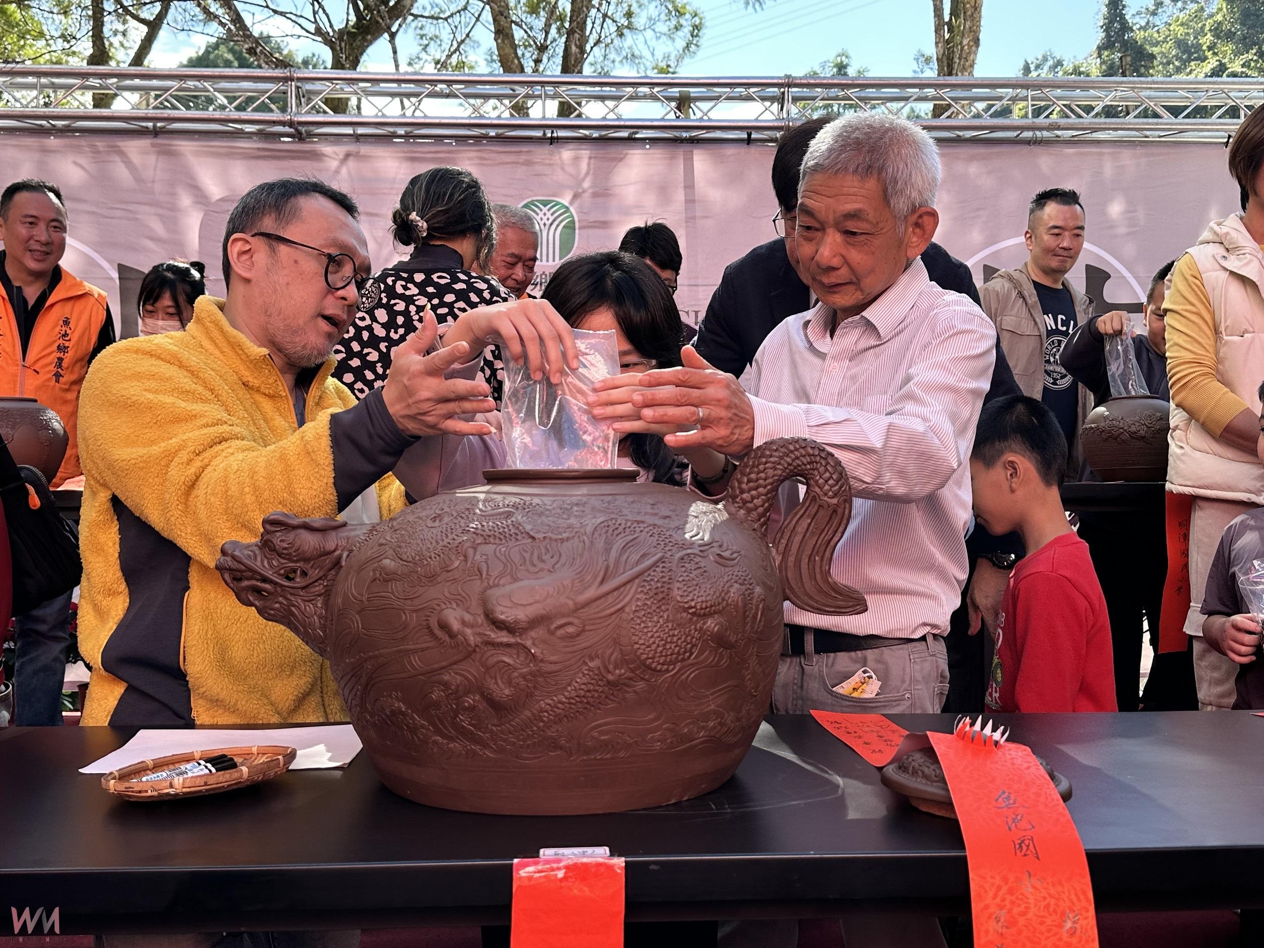 2025魚池鄉農會「故鄉、茶香」第七年聯合鄉內十所校舉行封茶活動 - https://www.watchmedia01.com