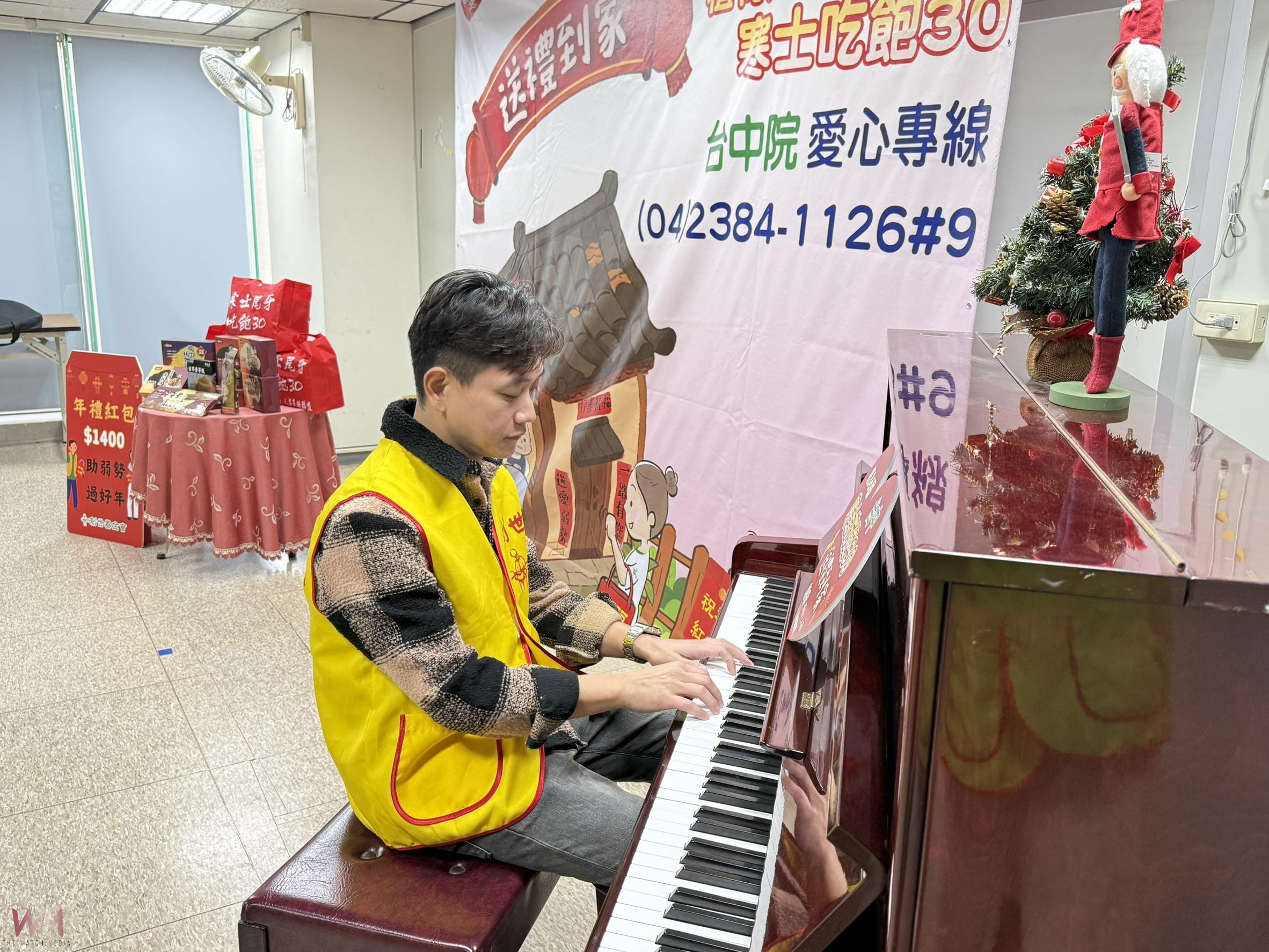 超溫馨!藝人陳家逵騎鐵「馬」送暖 自彈自唱為植物人「頌」祝福 - https://www.watchmedia01.com